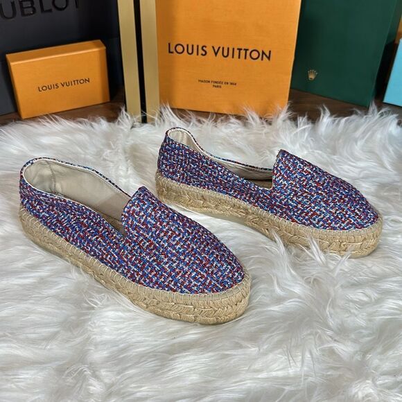 BNIB colorful slippers - Picture 2 of 7